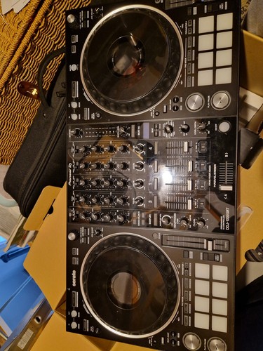 Pioneer controller ddj - dj,
